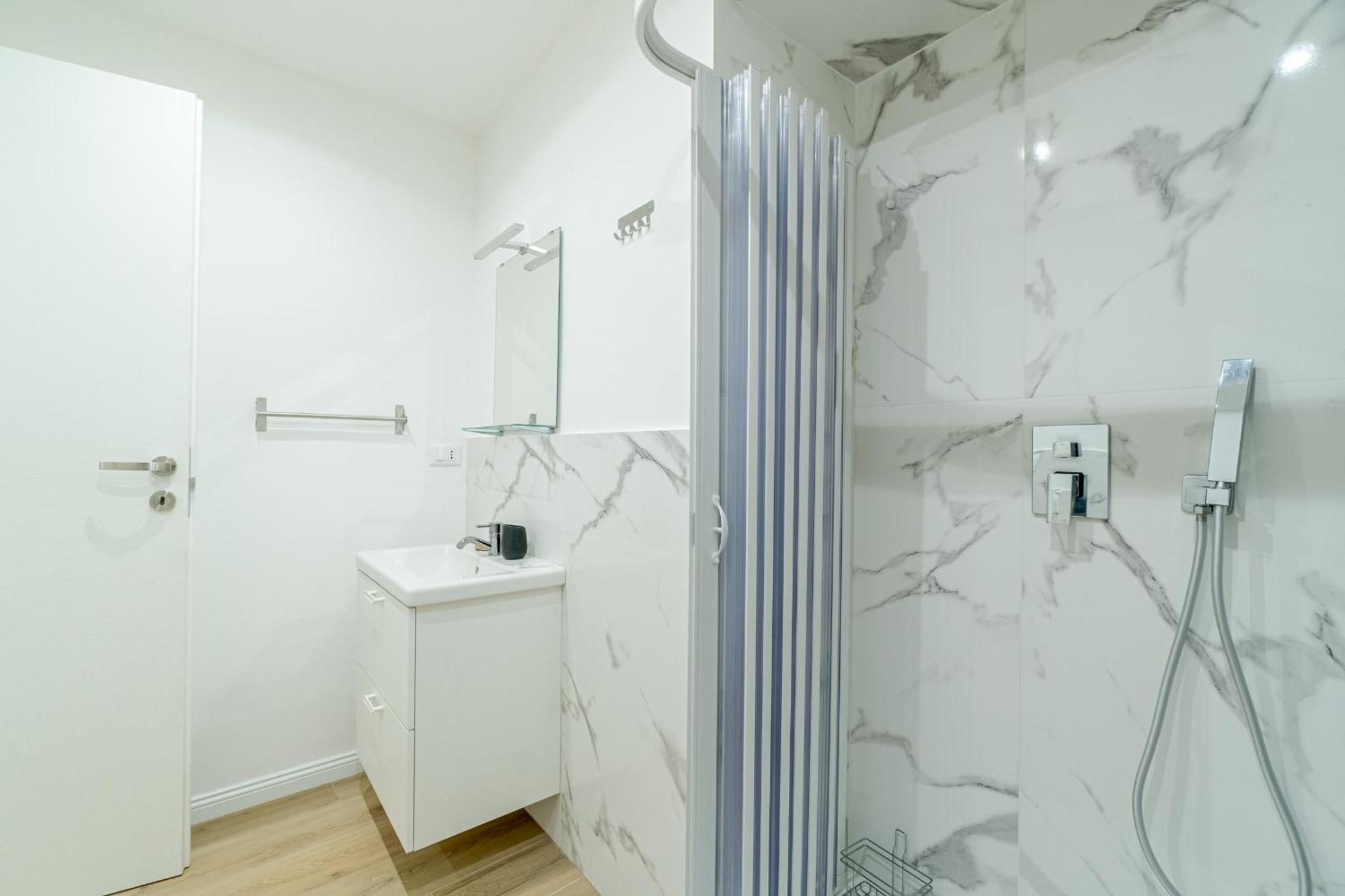 Quadrilatero Romano! Elegant Flat ตูริน ภายนอก รูปภาพ